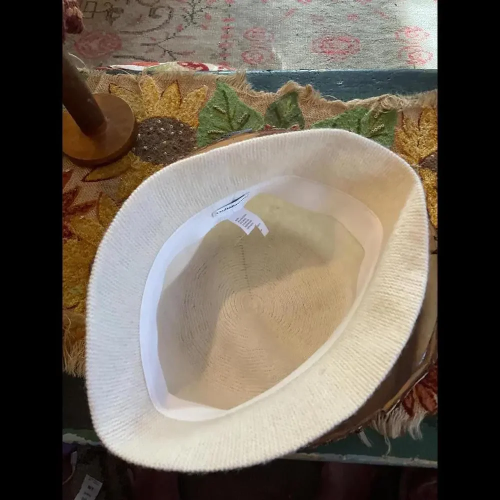 White Wool blend Bucket Hat with Flower Detail - Picture 7 of 8